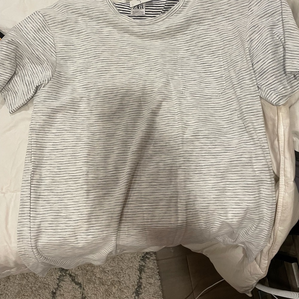 Zara tee with tags